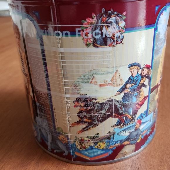 Vintage cookie can. - Picture 2 of 6